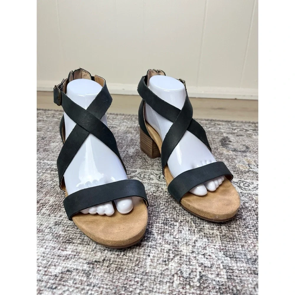 Lucky Brand Pydrina Black Leather Sandals 8.5 M Block Heel Strappy‎ Zipper Back